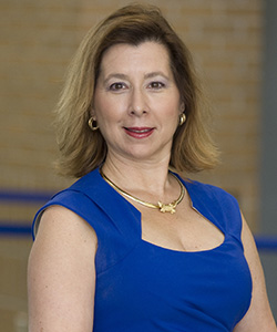 Photo of Cassandra Holmes